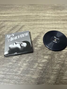 Amy Winehouse Mini Verse Vinyl